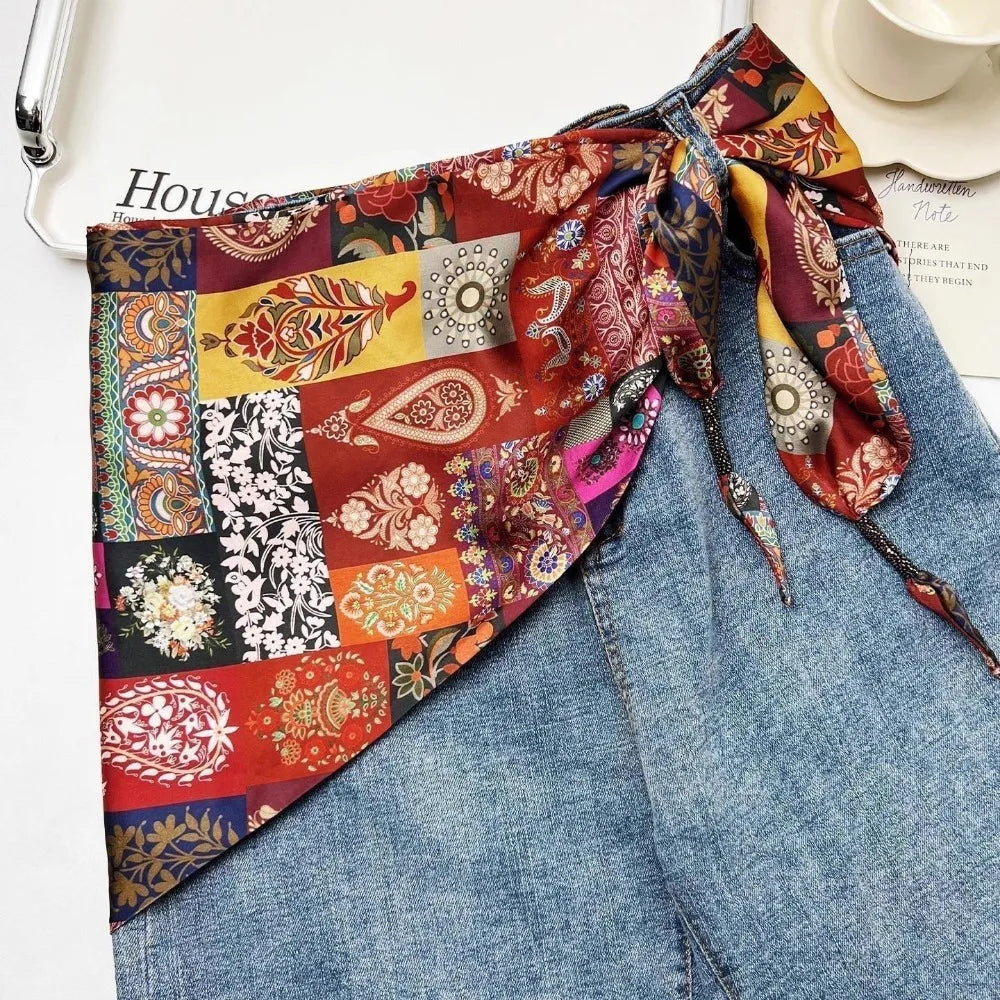 Pañuelo Triángulo Estampado — imagen 15