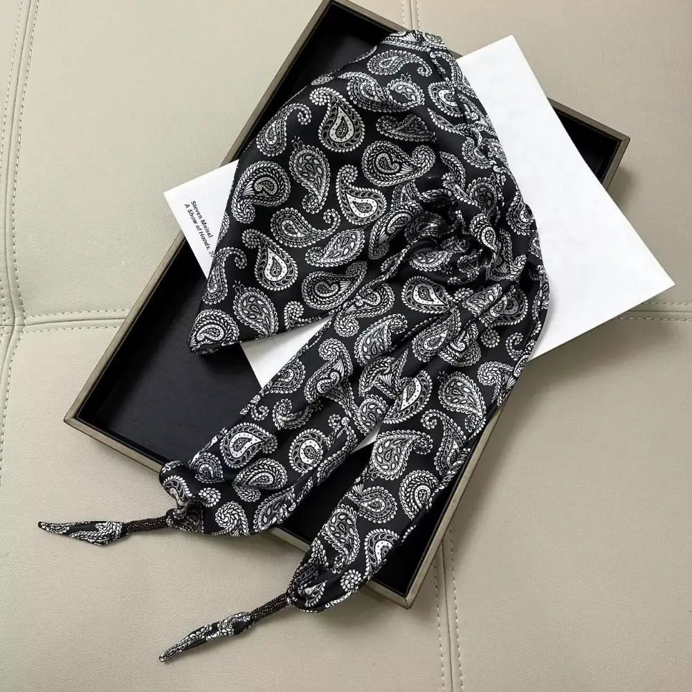 Pañuelo Triángulo Estampado — imagen 2